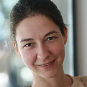Klómer Georgina irodai masszőr