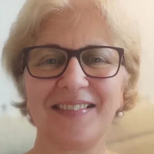 Lados Éva irodai masszőr
